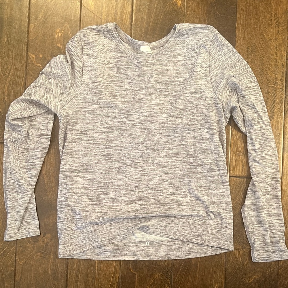 Athleta Gray Sleeve Shirt